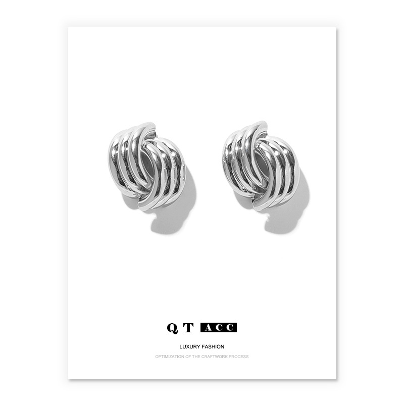 Pendientes de latón con baño de oro real, diseño de líneas personalizadas, estilo minimalista y moderno para mujer, con aguja de plata 925. image 9