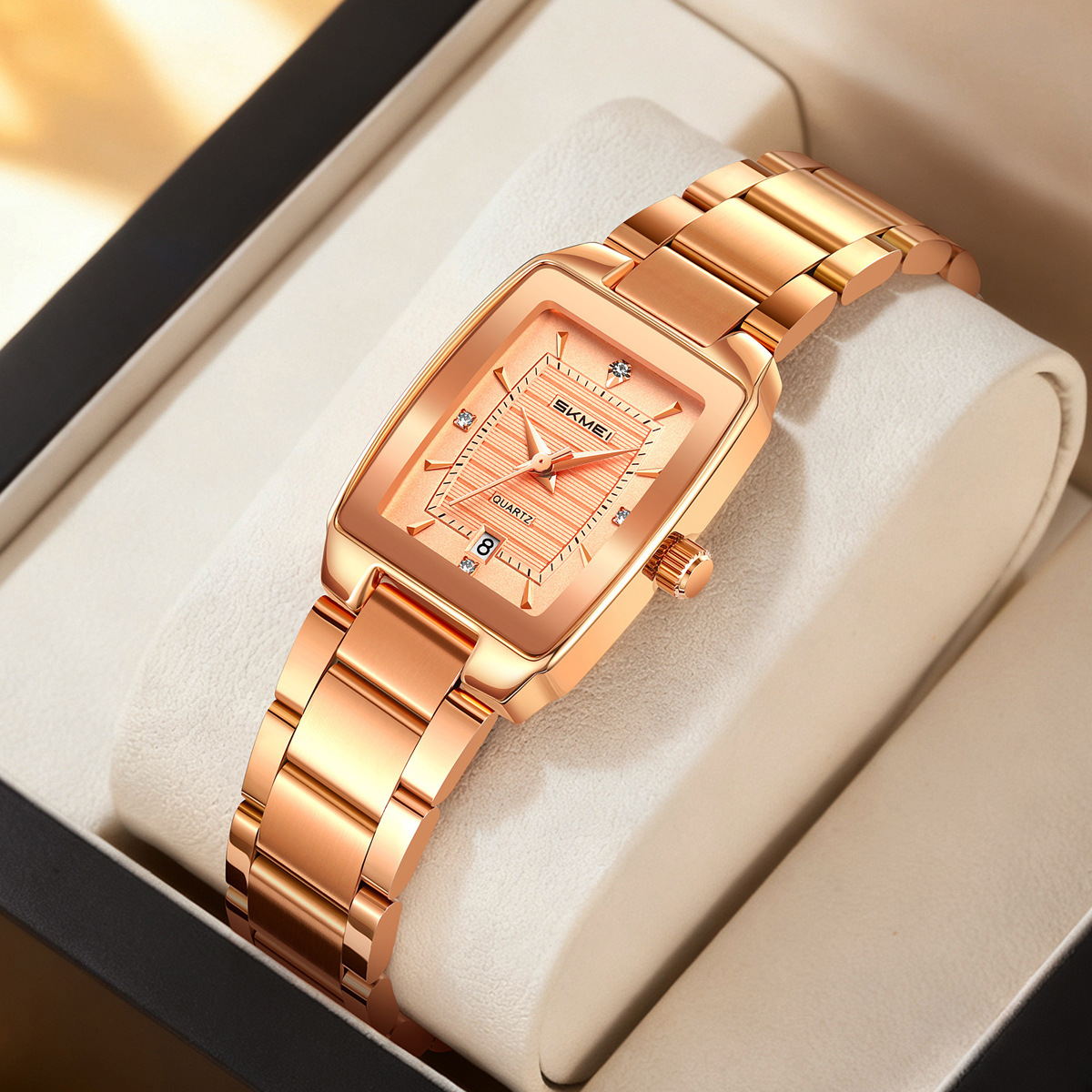 Momento de belleza reloj de acero reloj de mujer de negocios cuadrado impermeable calendario único reloj de cuarzo transfronterizo al por mayor spot
