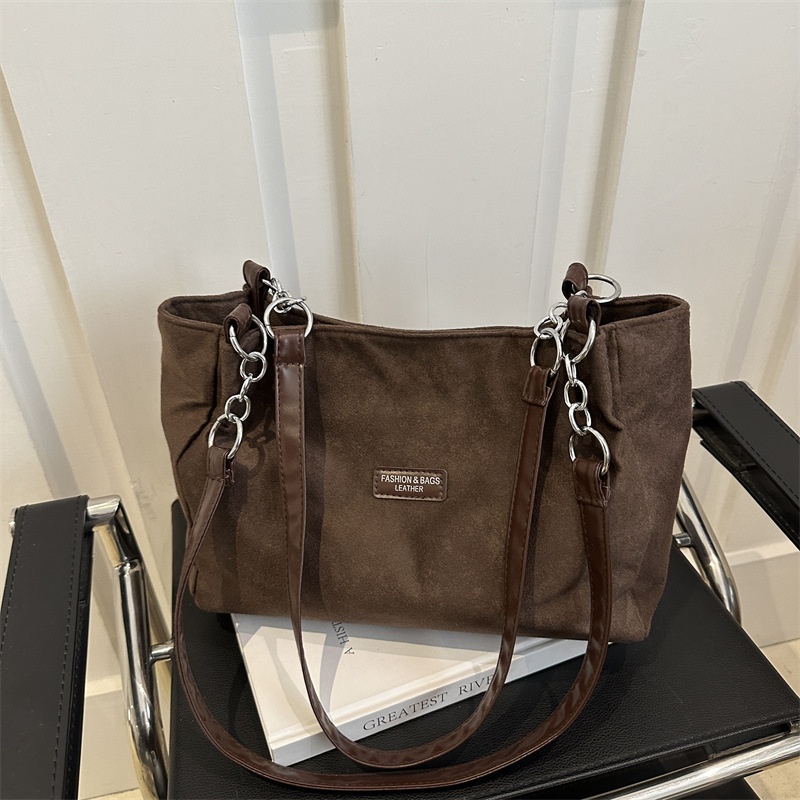 2024 otoño y invierno nueva bolsa de mujer de viaje, bolso de hombro de gran capacidad, bolso de mano popular retro