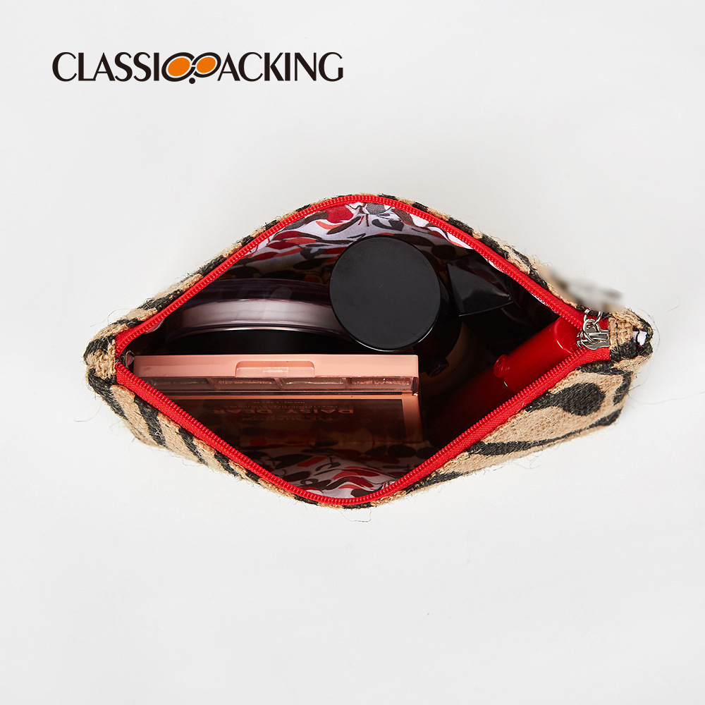 Bolsa de cosméticos al por mayor de fábrica Bolsa de almacenamiento de patrón animal popular transfronterizo Bolsa de embrague de material tejido con logotipo