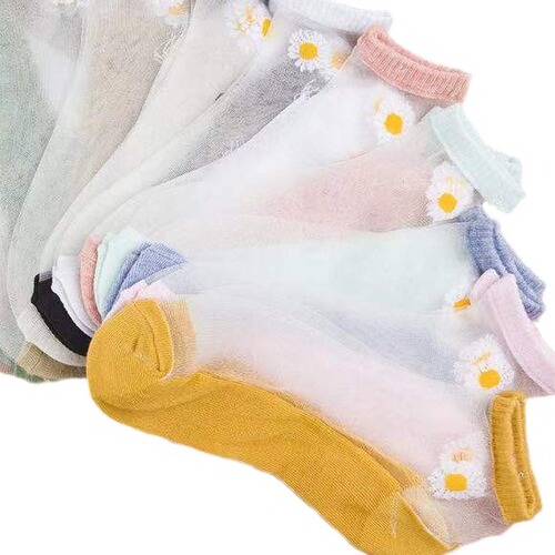 Korean version of Little Daisy short stockings for women in summer thin breathable crystal socks shallow mouth boat socks transparent invisible women's socks trendy men
