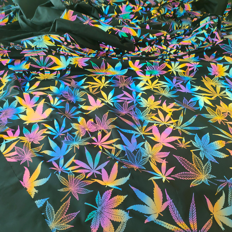 麻叶 枫叶图案印花反光面料幻彩七彩反光印花布 演出戏服潮服布料
