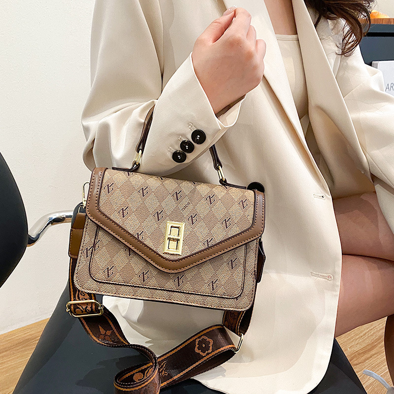 Borsa a tracolla donna grande capacità elegante e versatile_voghion.com