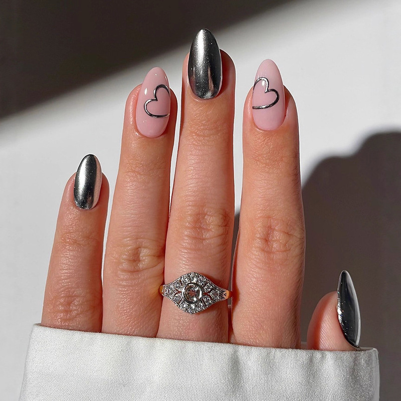 Cross-Border Wearable Nails Wholesale Sweet Cool Girly Style Light Purple Bottom Silver Love Hollow Mirror Manicure Pre-Made Fake Nails