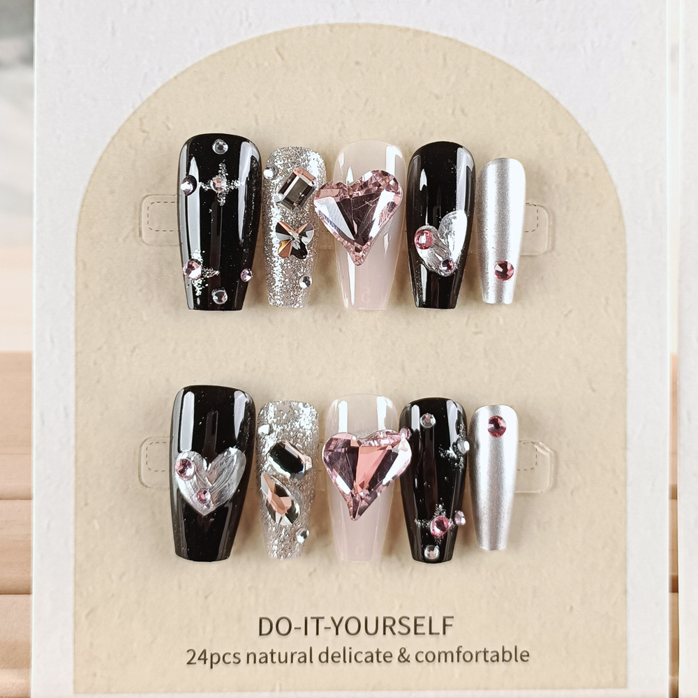 Arte de uñas al por mayor para Año Nuevo, arte de uñas hecho a mano con tendencia nacional roja del Año de la Serpiente, pegatinas de uñas con efecto ojo de gato y fuegos artificiales con un toque de alta gama.