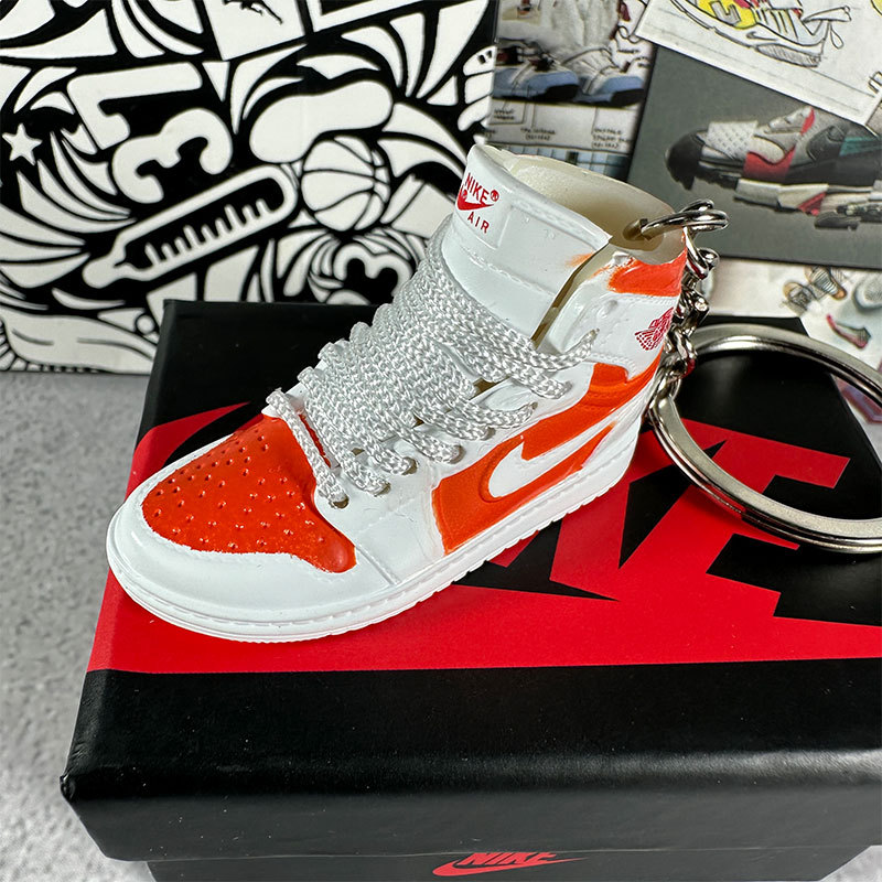 65.white orange + box