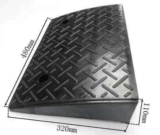 橡胶路沿坡50*32*14CM  路牙子 斜坡垫台阶 汽车家用上阶垫爬坡垫