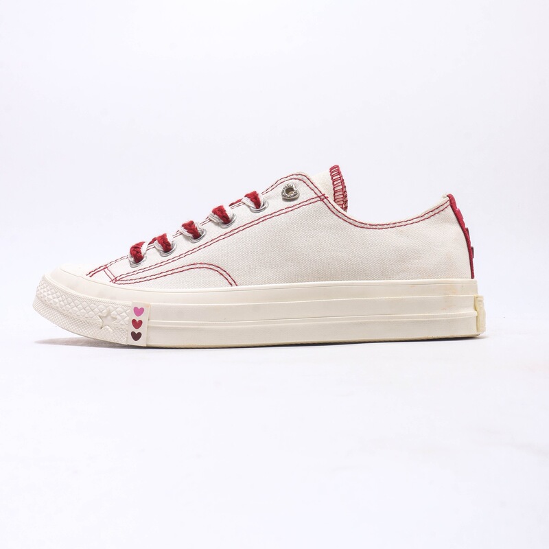 New All Star Valentine's Day limited edition heart-shaped low-top canvas shoes, all-star retro casual sneakers for men and women New All Star Valentine's Day limited edition heart-shaped low-top canvas shoes, all-star retro casual sneakers for men and women