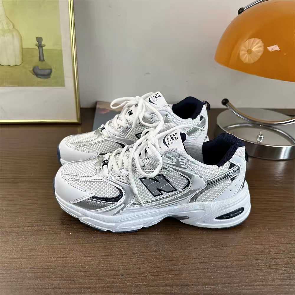Men's shoes, 2026 autumn collection: new breathable, lightweight, and versatile mesh sneakers, Korean-style dad shoes, suitable for couples, casual shoes for men and women