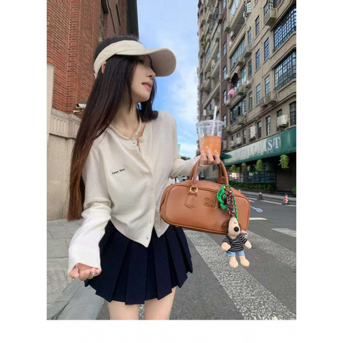 Women's Spring 2025 Knit Cardigan, Gentle and Elegant Top, Chanel-style Fashionable and Versatile Sweater Outerwear