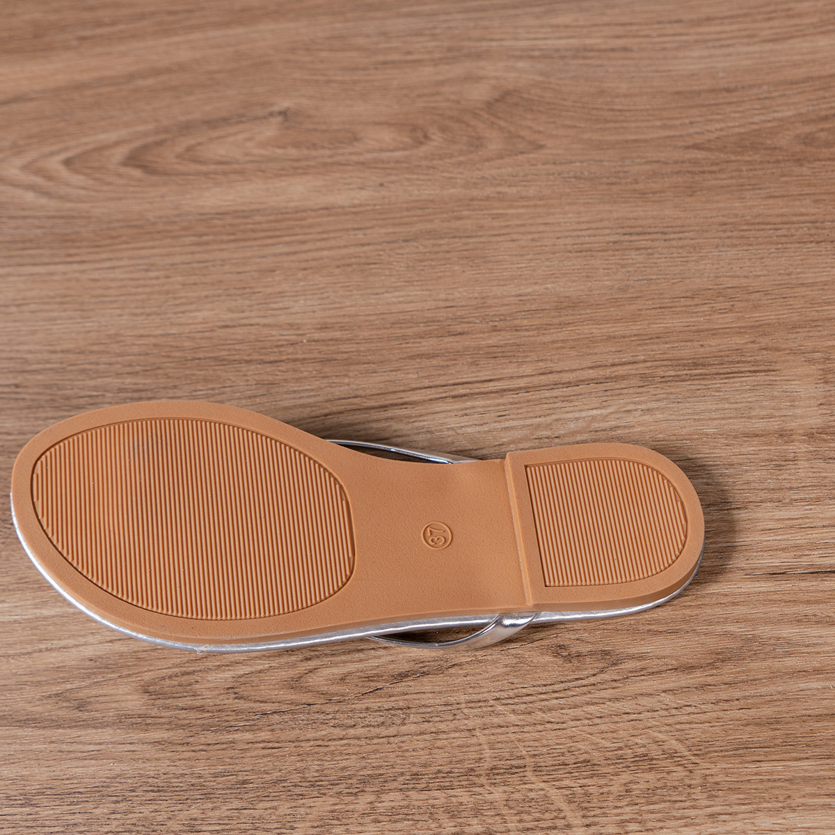 Damen Slipper Mit Fischgrätenmuster Und Flachem Absatz_voghion.com
