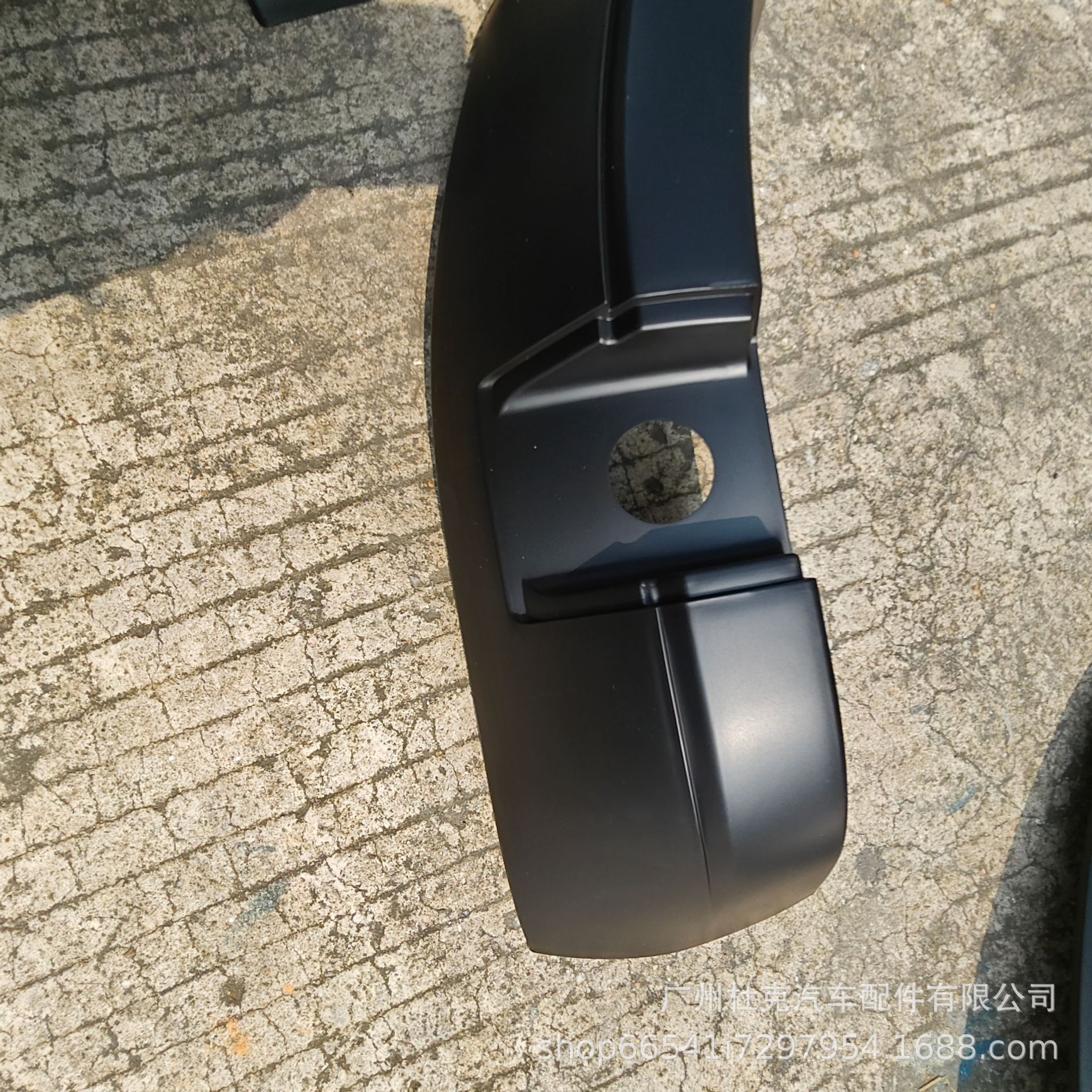 Suitable for Ford RANGERT8T7 with radar hole and light wheel eyebrow off-road vehicle widened decorative wheel eyebrow fender