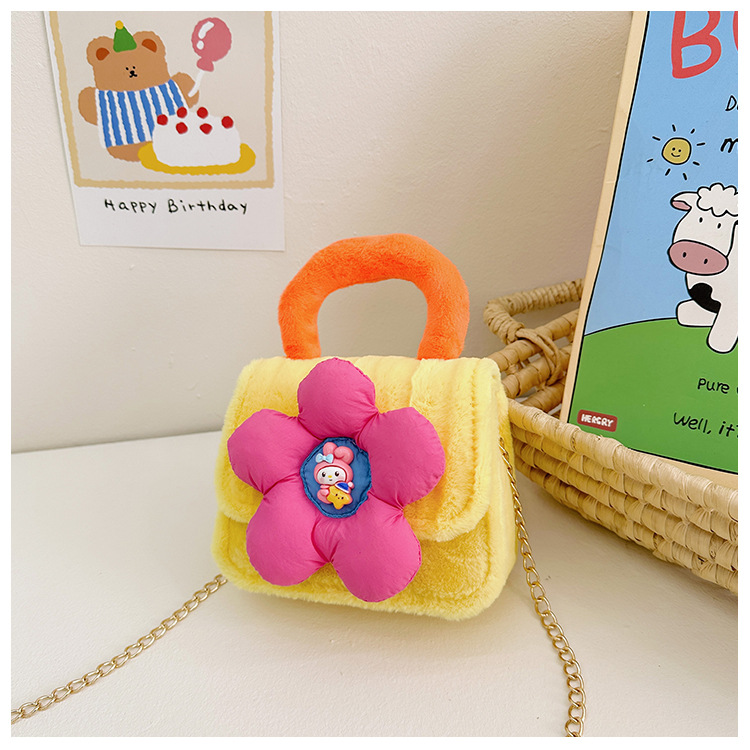 Women's Medium Plush Flower Cute Square Flip Cover Crossbody Bag display picture 43