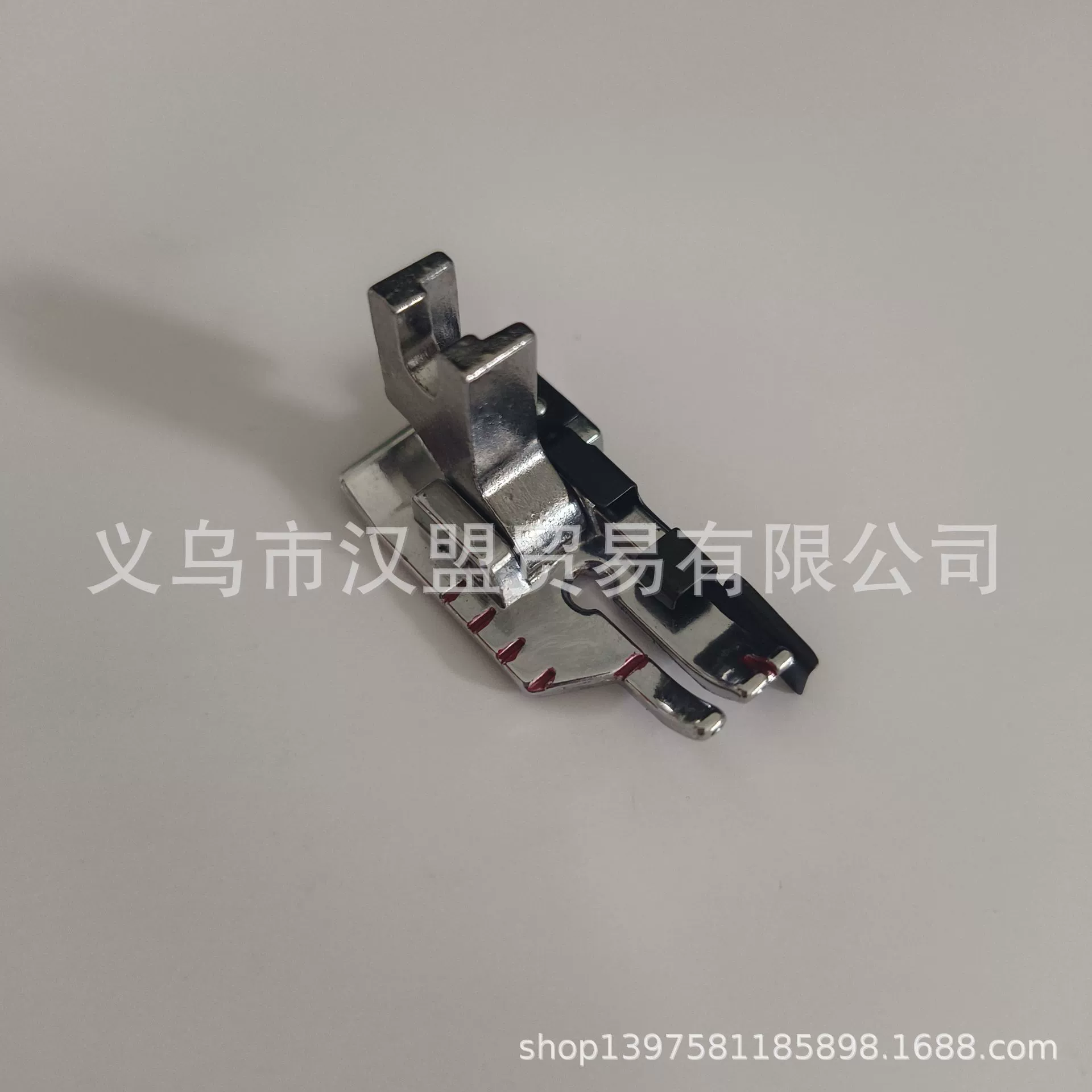 Бытовая швейная машина Сшитая ножка 1/4 с перегородкой Черный шрапнель Сшитая ножка P60615 Ножка с низким хвостом