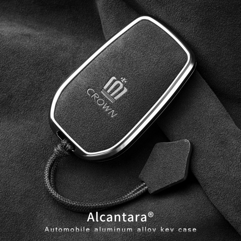 Suitable for Toyota Crown Land Key Cover Suede 12/13/14 Generation Crown Classy Car Metal Shell Buckle
