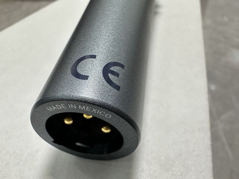 El Comercio exterior transfronterizo con cable de bobina móvil micrófono BETA57A rendimiento en el escenario KTV cantante en vivo Armonía micrófono de alta equipada