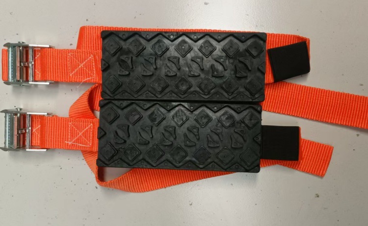 Emergency escape chain for sand and mud roads, anti-trap self-rescue tool for off-road vehicles and sedans, suitable for outdoor use