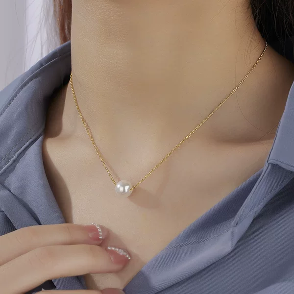 French Retro Women's Pearl and Shell Beads Cross Chain Niche Elegant Design Necklace Factory Direct Sale