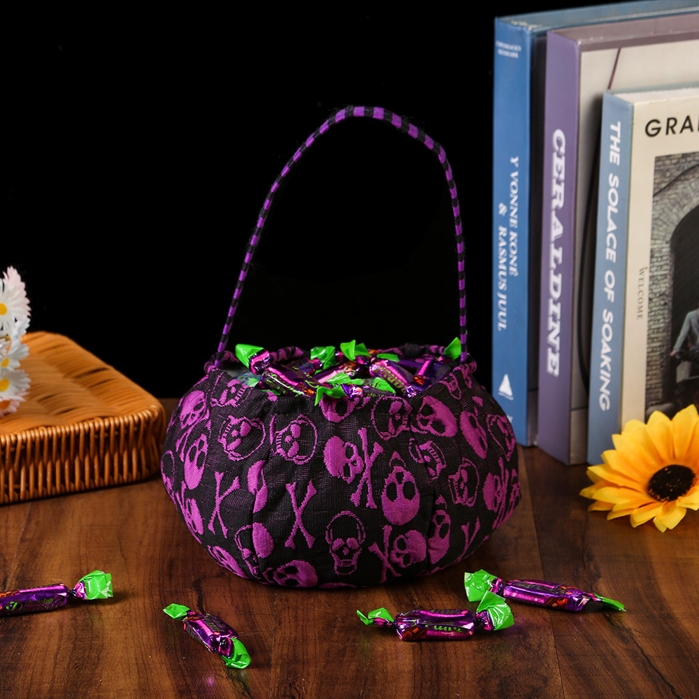 2025 nueva bolsa de dulces de Halloween transfronteriza de tela de punto cosida versión completa de la bolsa de dulces de vestir para niños con patrón tridimensional