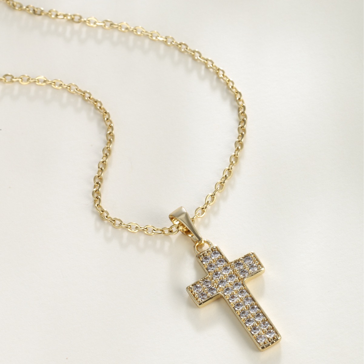 Xuping Europa y América suministro de comercio exterior personalidad de aleación de hip-hop chapado en oro colgante de diamante completo personalidad collar de hombre y mujer