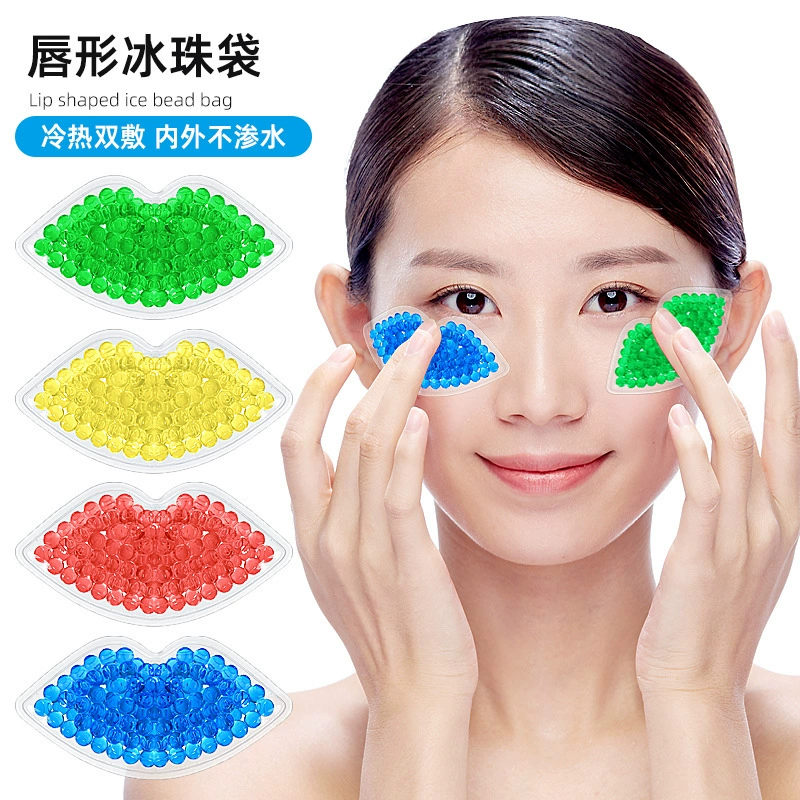 Макароновый цвет губ. Прохладный ледяной пакет в форме рта.