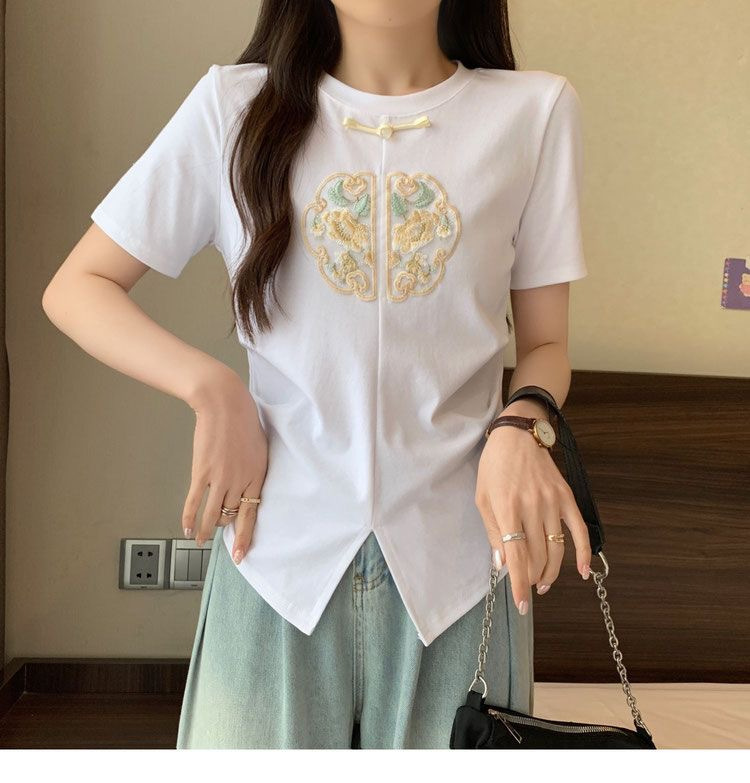 2024 Summer Embroidered Split Short Sleeve Design T-shirt New Chinese style High end Bottom Top_voghion.com