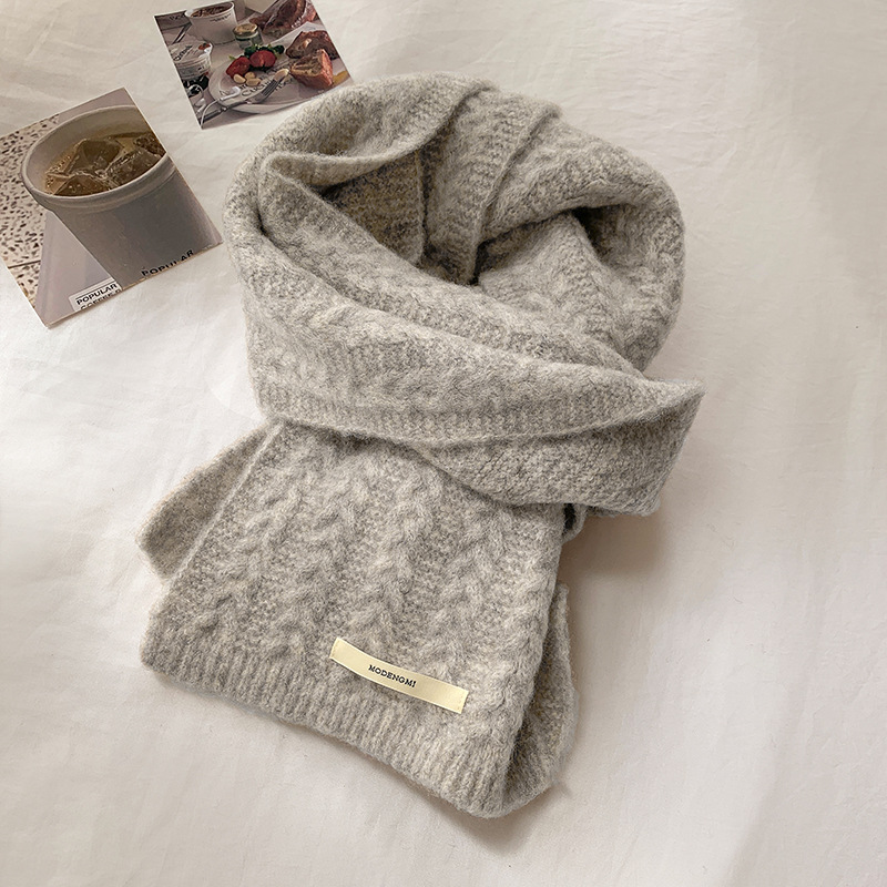 Avocado green wool knitted wool scarf women's autumn and winter Korean style solid color warm thickened student twist scarf