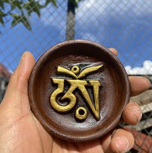 Nepal gilt gray pottery OM om om word round incense insert seat handmade six words mantras/diameter 5cm