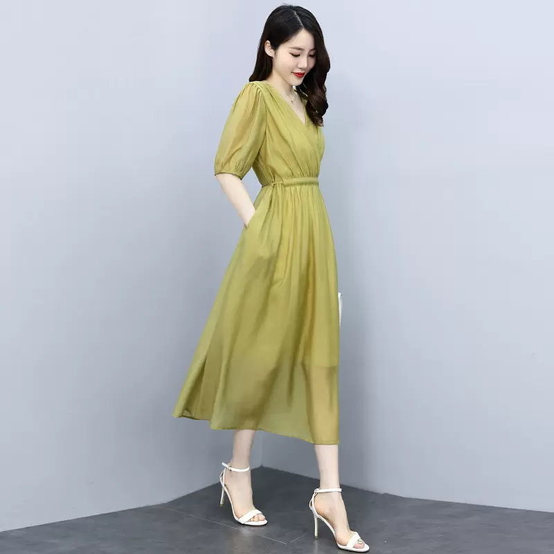 清新连衣裙女夏2025新款女装气质收腰显瘦法式别致绝美长款裙子