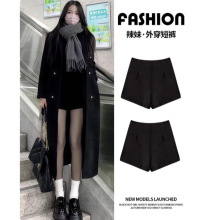 黑色辣妹短裤女春秋2025新款高腰a字显瘦小个子西装打底性感热裤