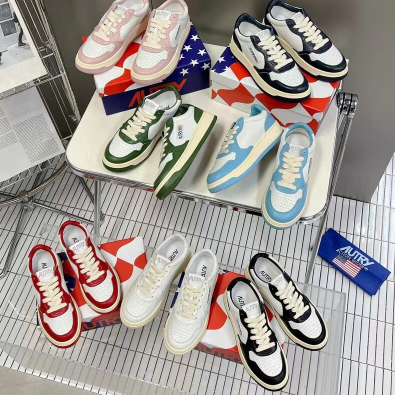 Autry White Shoes Genuine Leather Versatile Thick-Soled Lace-Up Soft Panel Shoes Retro Sports Casual Women's Shoes Korean Trendy Shoes Autry White Shoes Genuine Leather Versatile Thick-Soled Lace-Up Soft Panel Shoes Retro Sports Casual Women's Shoes Korean Trendy Shoes