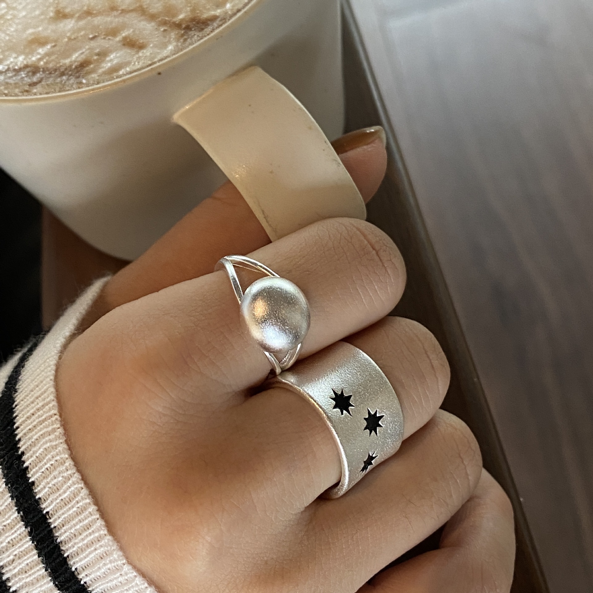 Foggy eight-pointed star wide face ring for women, geometric half-sphere silver-plated open finger ring, Insta-style niche index finger ring, new