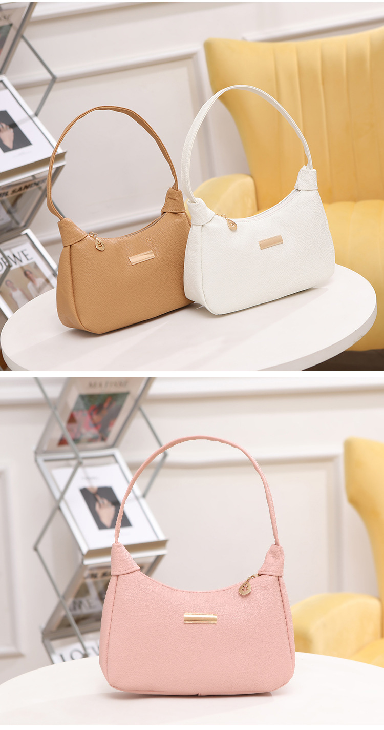 Women's Medium All Seasons Pu Leather Solid Color Elegant Classic Style Dumpling Shape Zipper Shoulder Bag Handbag display picture 5