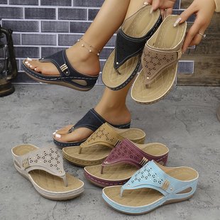 European and American Large Size Pure Color Cut Out Thong Sandals for Women 2025 Summer New Fish Mouth Wedge Heel Outer Wear Sandals for Women
