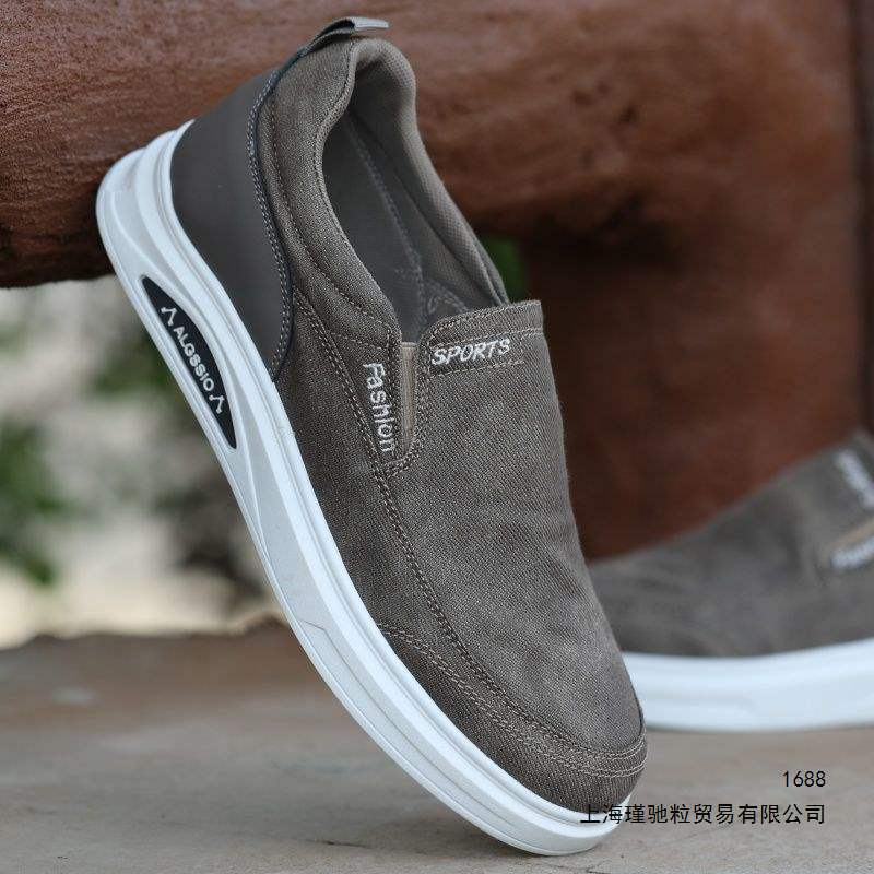 Spring men's slip-on casual shoes, black old Beijing cloth shoes, men's breathable work shoes with soft soles and non-slip canvas shoes Spring men's slip-on casual shoes, black old Beijing cloth shoes, men's breathable work shoes with soft soles and non-slip canvas shoes