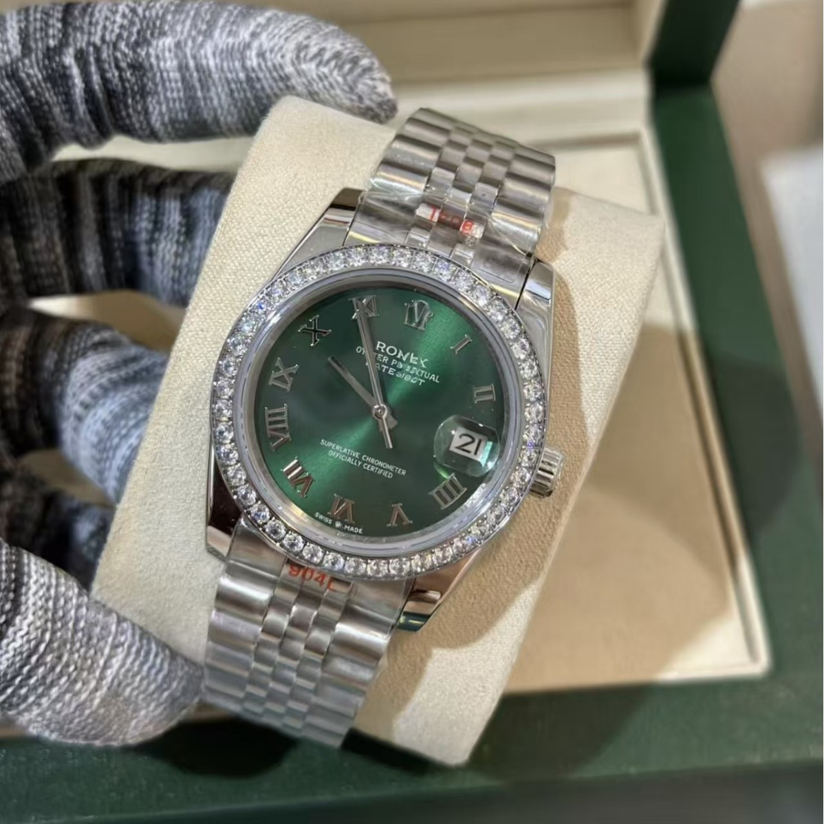 Laojia Men's and Women's Datejust Automatic Mechanical Watch Oyster Steel Strap Diamond Sapphire Single Calendar Couple Watch