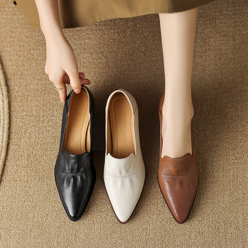 Size 33-42 Sheepskin Pointed Toe Thick Heel Flats for Women Spring & Fall Mid-Heeled Shoes Brown Small Leather Shoes Dropshipping Export Cross-Border