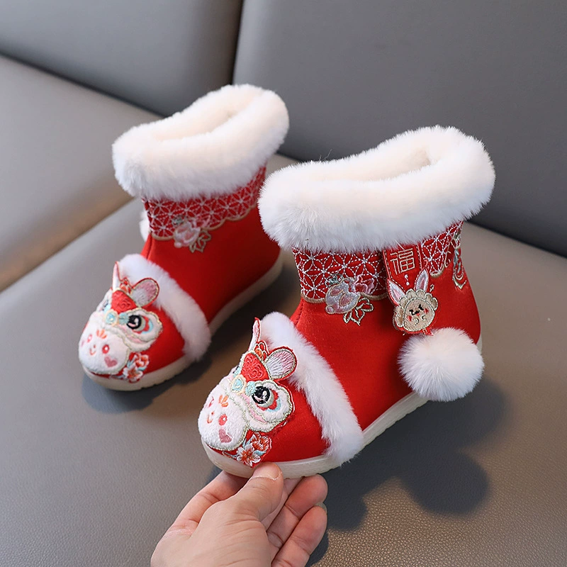 Новые зимние модели с бархатом и утолщением на мягкой подошве детская вышитая обувь для девочек Hanfu обувь хлопчатобумажная обувь ручной работы детская обувь
