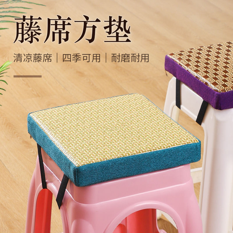 夏の通勤用の衣料品工場のプラスチックスツールクッション、学生や従業員の教室、座りがちな通気性のあるラテックスの厚みのあるお尻クッション|undefined