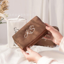 etsy个性化刺绣款华夫格化妆包便携洗漱收纳旅行出差