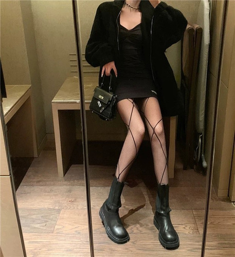 Cross-border striped fishnet stockings, European and American best-selling stockings, sexy bottoming pantyhose, mesh women's street style stockings