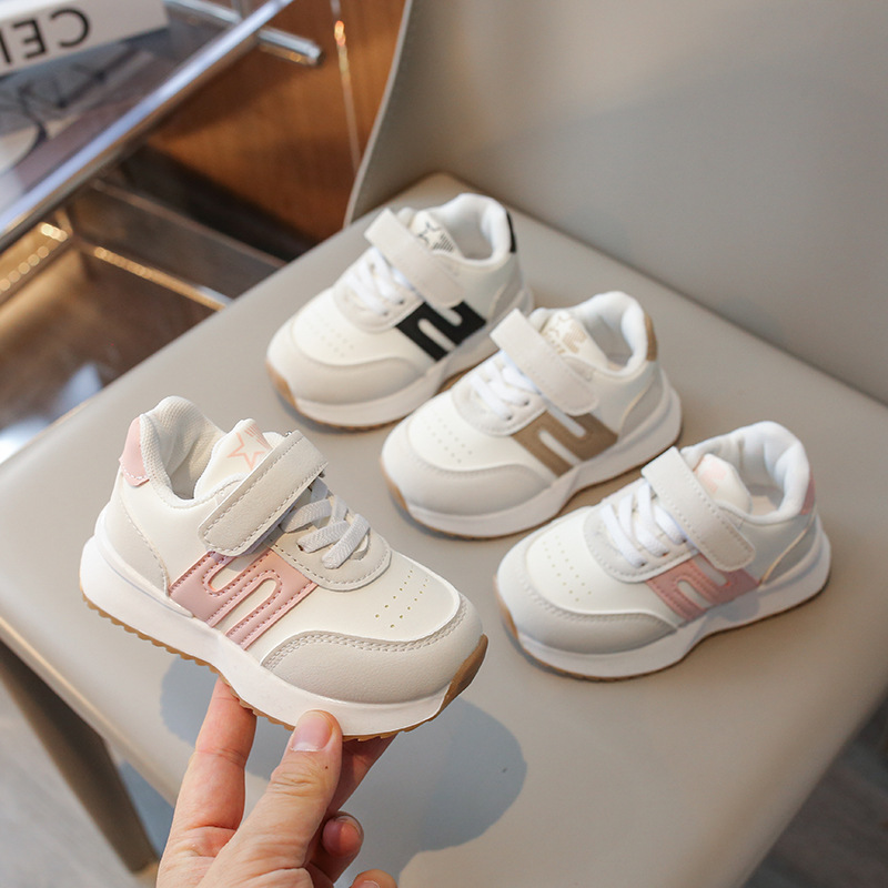 2025 primavera y otoño nuevos zapatos deportivos para niños zapatos de soltero para niñas zapatos de suela suave zapatos de bebé antideslizantes zapatos de running para niños