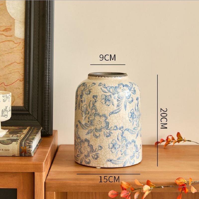 Qingyun blue and white porcelain straight short style