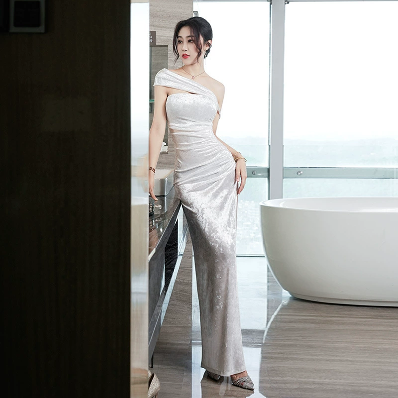 Новое осенне-зимнее бархатное длинное платье с наклонными плечами, модное платье Socialite Spice Girl Bag, платье с высоким разрезом и бедром