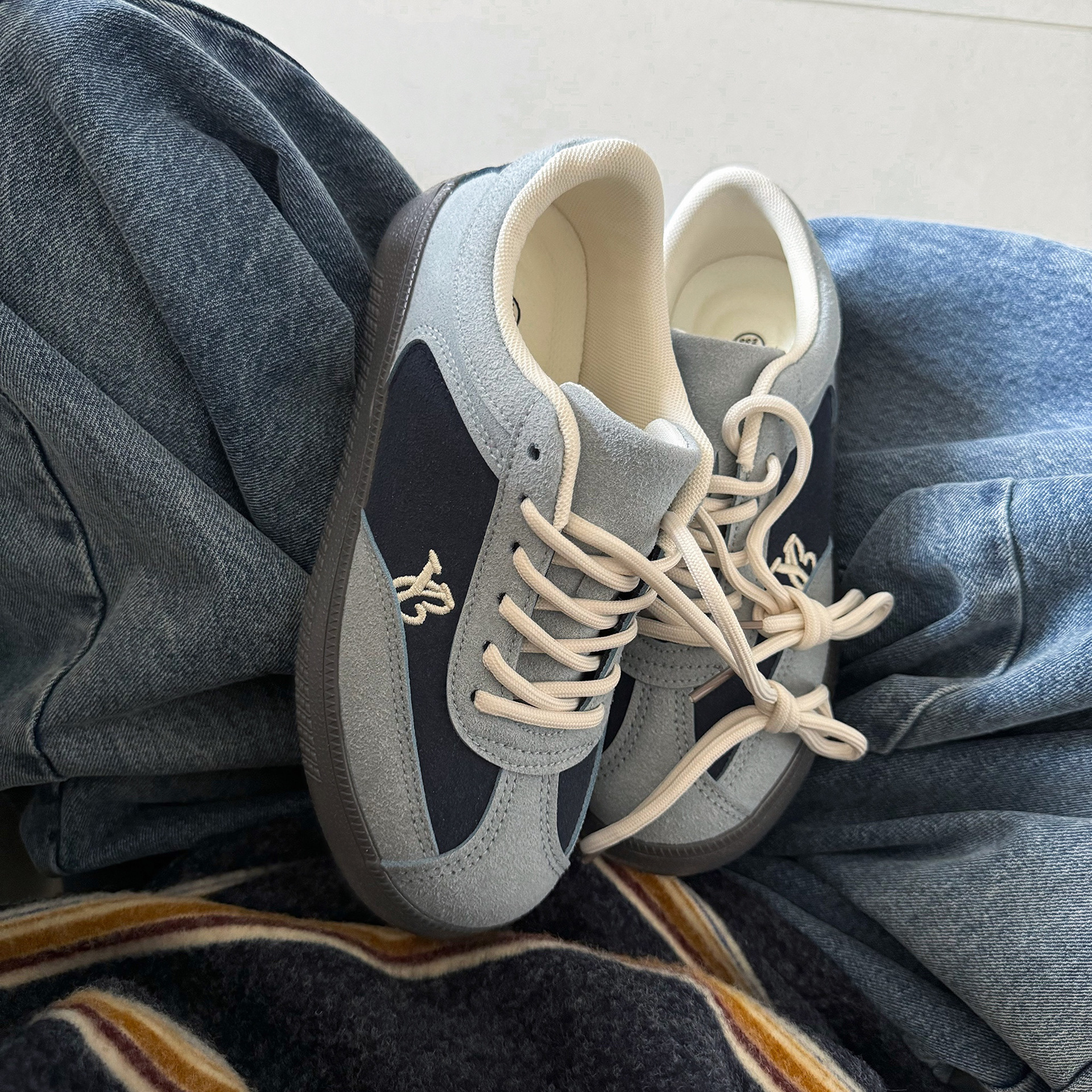Lin Ayi2025 nuevo estilo de terciopelo retro