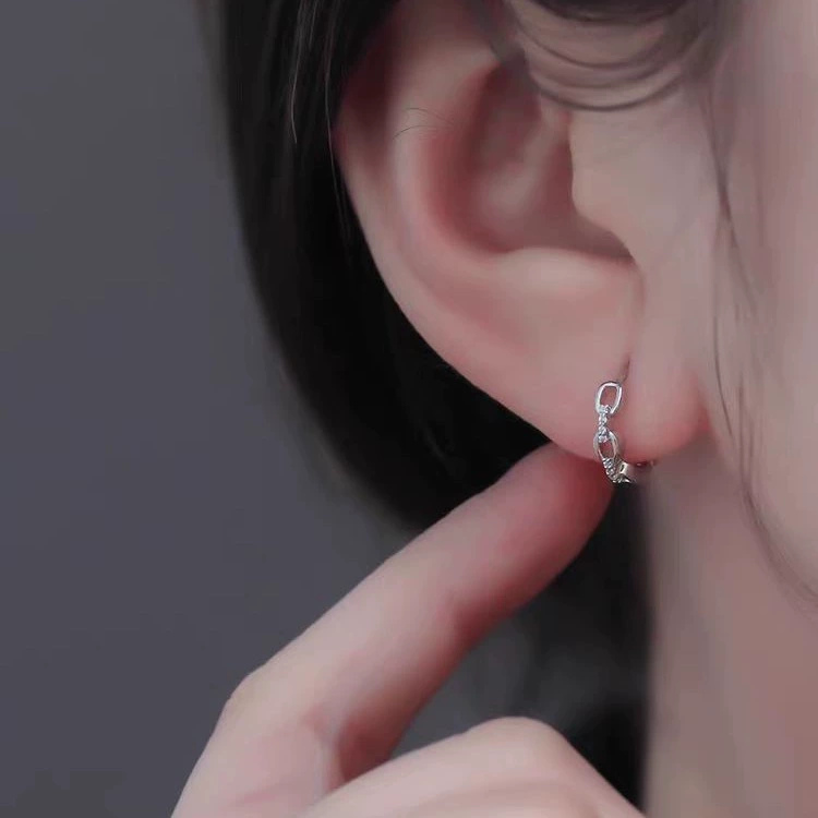 Серьги с мелким дизайном, микровставки, простой и элегантный дизайн