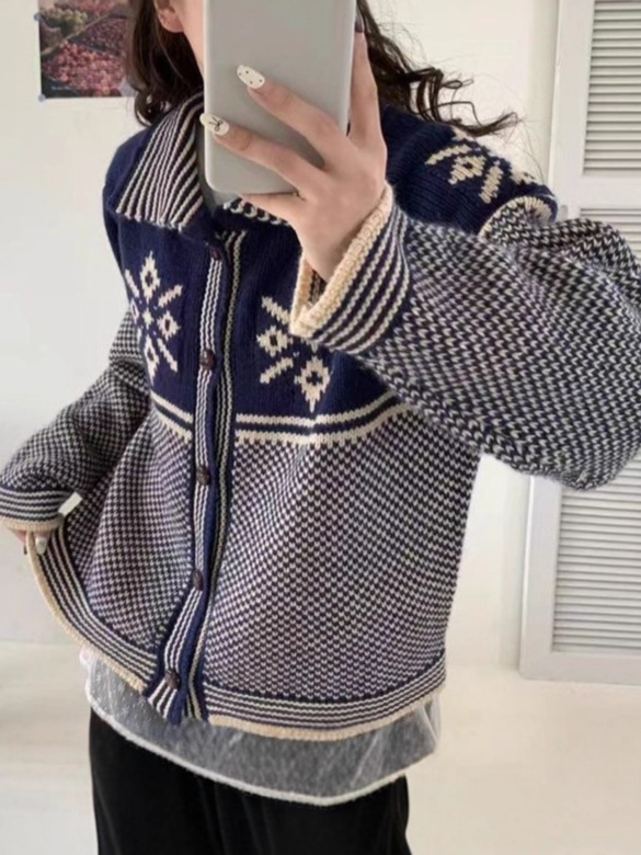 费尔岛翻领毛衣外套女秋冬款软糯复古雪花针织衫秋冬款单排扣开衫|undefined