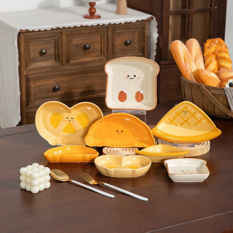 Scandinavian Ins Cute Tableware Household Plate Dessert Plate Good-Looking Breakfast Plate Toast Triangle Pie Croissant Alkaline Water Knot
