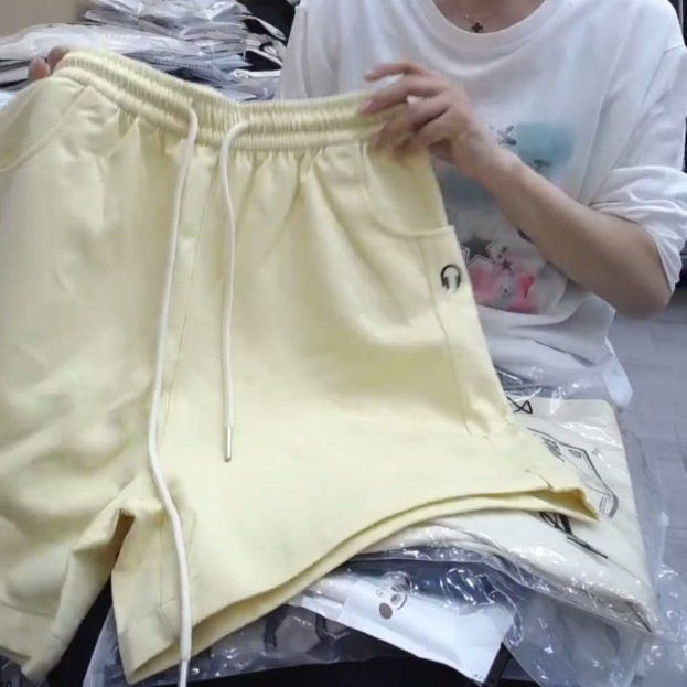 -08 Earphone Shorts -08 Earphone Shorts