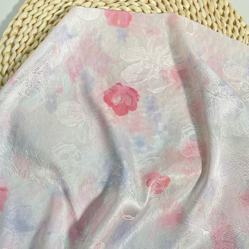 粉色水彩玫瑰提花面料 小清新法式复古旗袍女装布 设计师印花布料